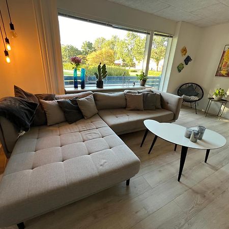 Nyrenoveret Lejlighed Med Balkon Og Parkering Esbjerg Esterno foto